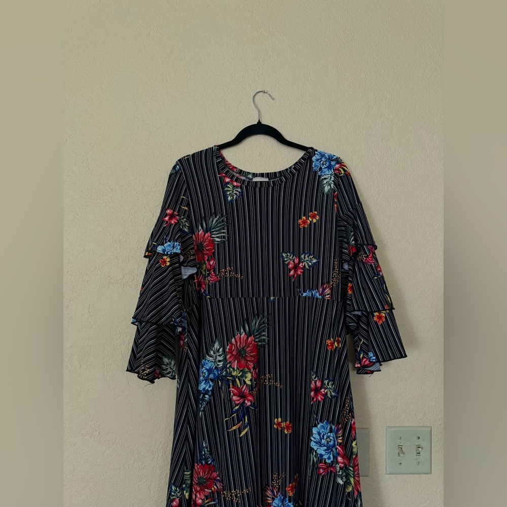Zadie B’s Soft dress - Picture 2 of 2